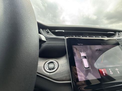 Used 2023 Jeep Grand Cherokee L Limited w/ Luxury Tech Group II image 23