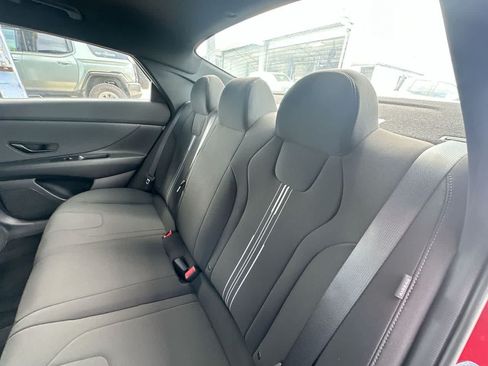 Used 2025 Hyundai Elantra Sport FWD image 22