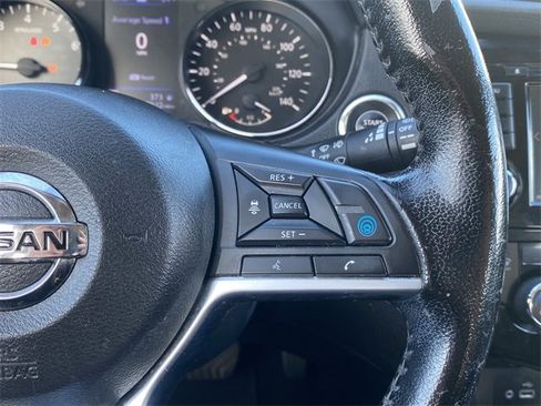 Used 2021 Nissan Rogue Sport SL w/ Premium Package image 24