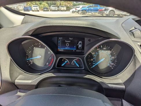 Used 2016 Ford Escape S FWD image 32