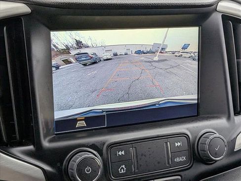 Used 2024 GMC Terrain SLT image 14