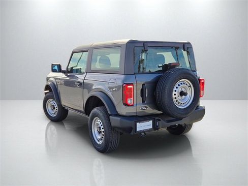 New 2025 Ford Bronco Base image 8