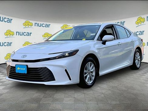 Used 2025 Toyota Camry LE w/ Convenience Package AWD/4WD image 3
