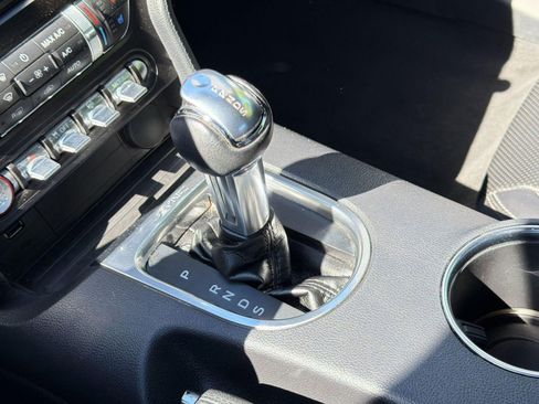 Used 2022 Ford Mustang Premium RWD image 15
