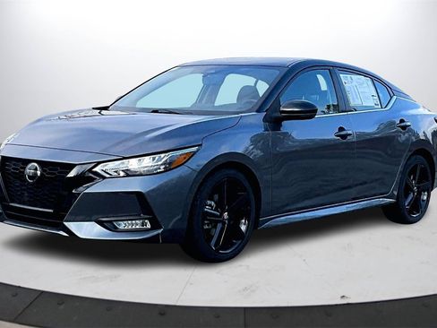 Used 2023 Nissan Sentra SR w/ Midnight Edition Package image 4