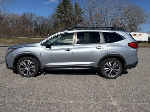 Used 2022 Subaru Ascent Limited w/ Technology Package image 4