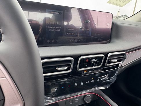 New 2026 Nissan Sentra SV w/ SV Convenience Package image 20