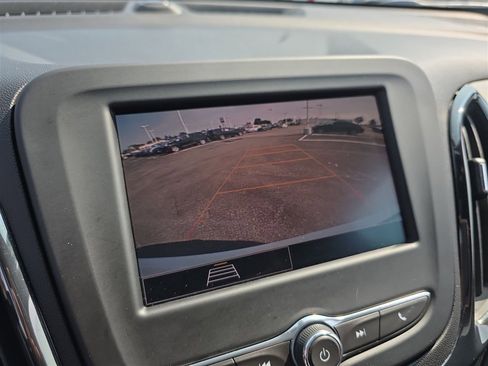 Certified 2023 Chevrolet Equinox RS w/ LPO, Floor Liner Package image 21