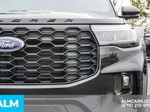 Used 2025 Ford Explorer ST-Line AWD/4WD image 12