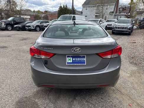 Used 2013 Hyundai Elantra GLS w/ Preferred Pkg FWD image 5