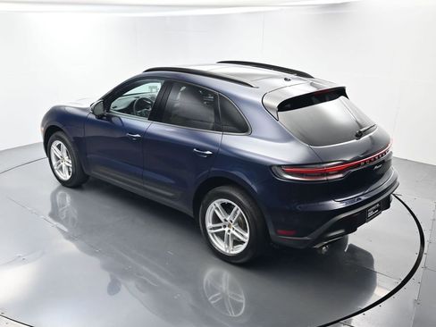 Certified 2023 Porsche Macan AWD/4WD image 36