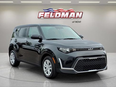 Used 2023 Kia Soul LX FWD image 8