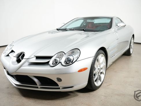 Used 2005 Mercedes-Benz SLR image 5