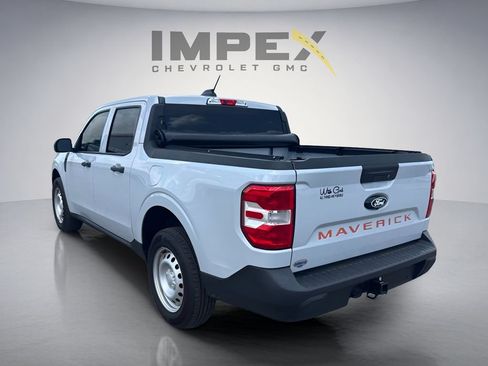 Used 2025 Ford Maverick XL FWD image 3