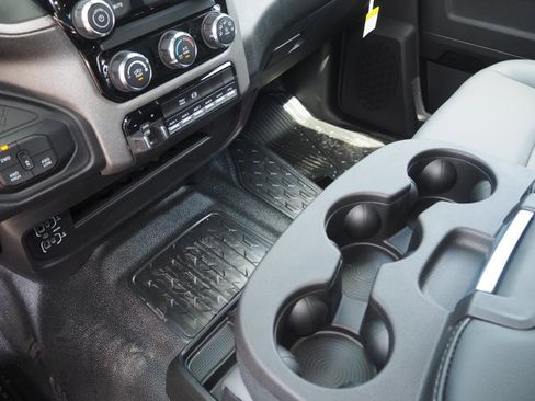 New 2026 RAM 5500 Tradesman w/ Chrome Appearance Group image 22