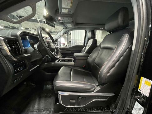 Used 2023 Ford F350 Lariat w/ FX4 Off-Road Package image 17