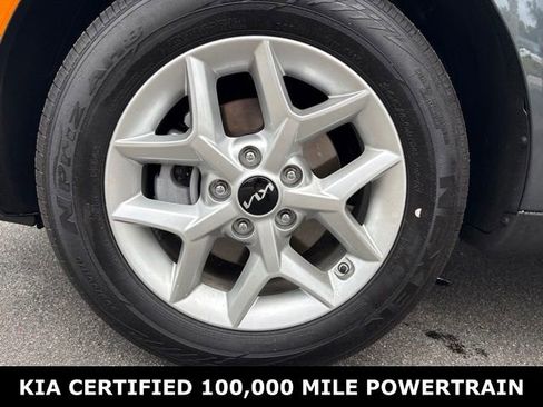 Certified 2025 Kia Soul LX FWD image 9