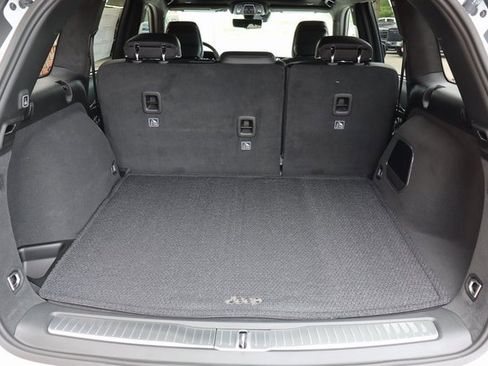 New 2025 Jeep Grand Cherokee Summit image 40