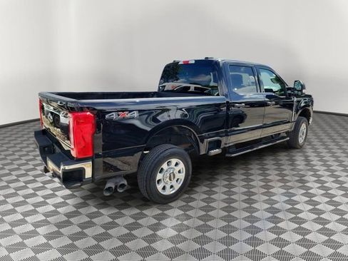 Used 2024 Ford F250 XLT AWD/4WD image 4