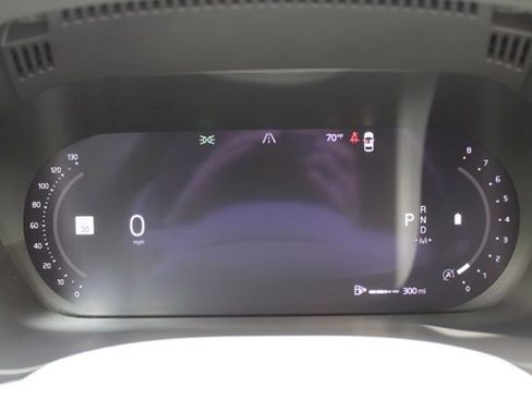 Certified 2023 Volvo XC60 B5 Plus AWD/4WD image 34