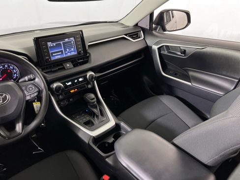 Used 2019 Toyota RAV4 LE w/ All Weather Liner Package image 21