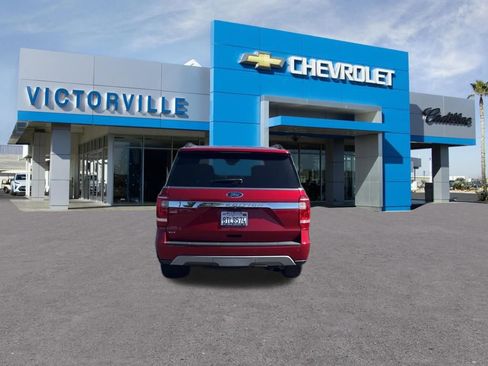 Used 2020 Ford Expedition XLT w/ Equipment Group 202A RWD image 7
