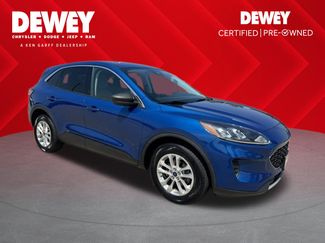 Used 2022 Ford Escape SE image 1