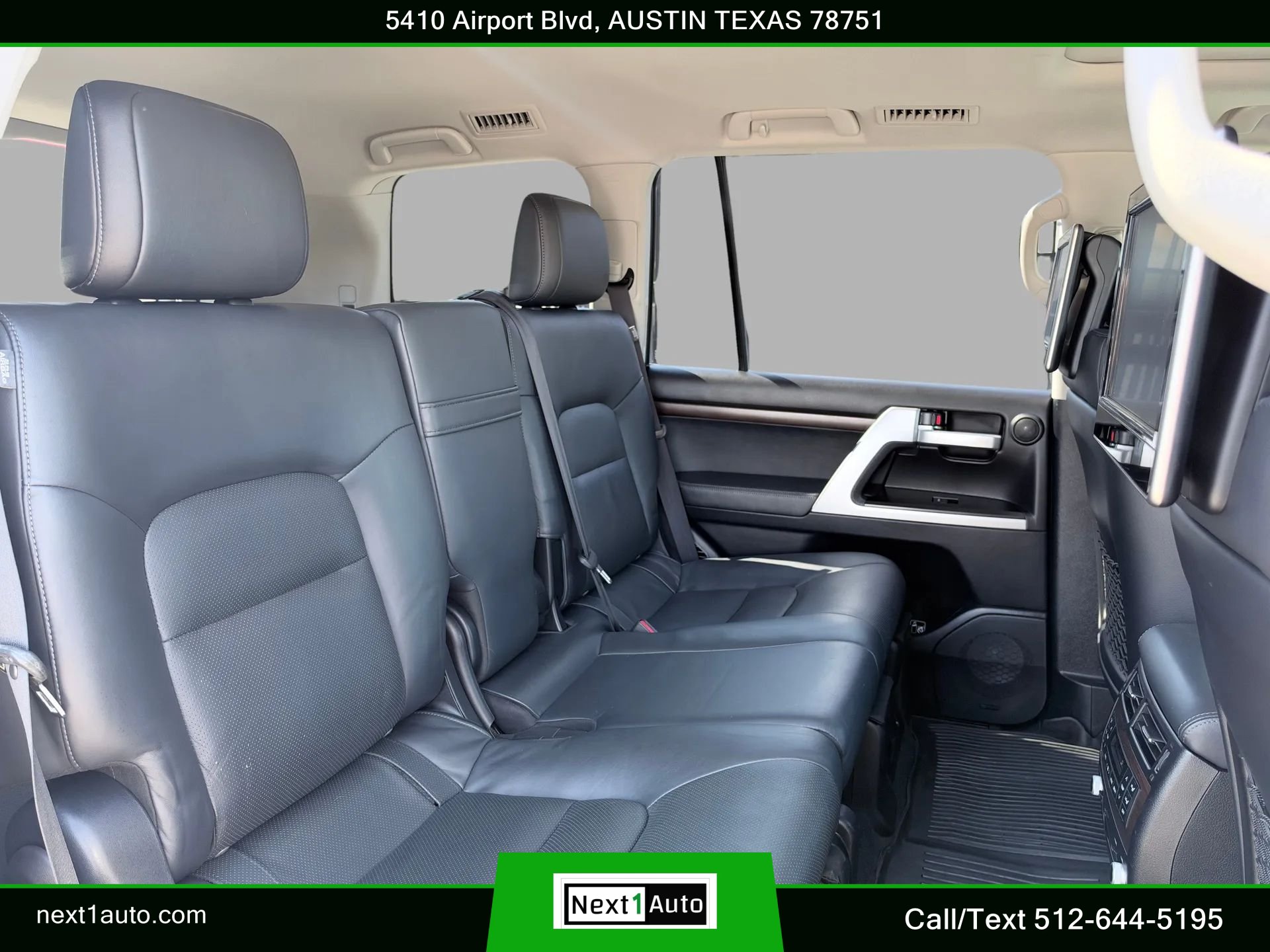 Used 2017 Toyota Land Cruiser AWD/4WD image 36