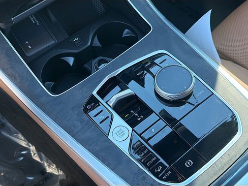 New 2026 BMW X5 xDrive40i w/ Parking Assistance Package image 28