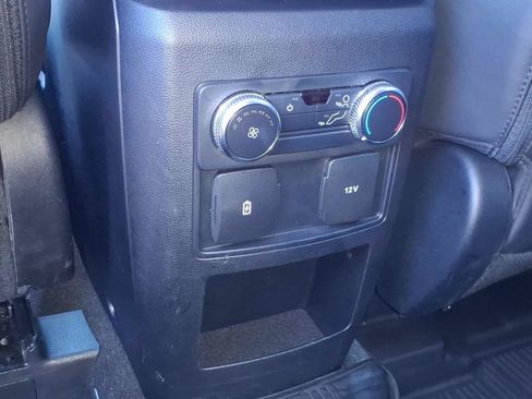 Used 2021 Ford Explorer XLT w/ Equipment Group 202A AWD/4WD image 11