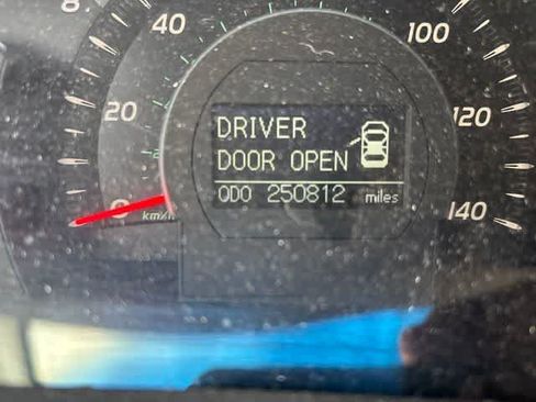 Used 2008 Toyota Camry XLE FWD image 13