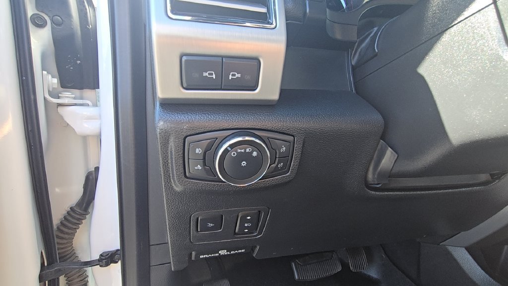 Used 2021 Ford F450 Platinum w/ FX4 Off-Road Package AWD/4WD image 13