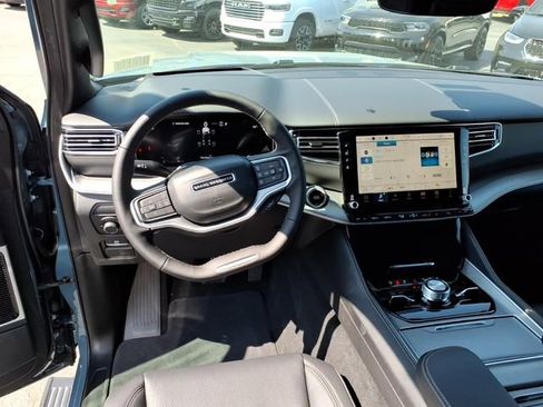 New 2026 Jeep Grand Wagoneer Limited image 9