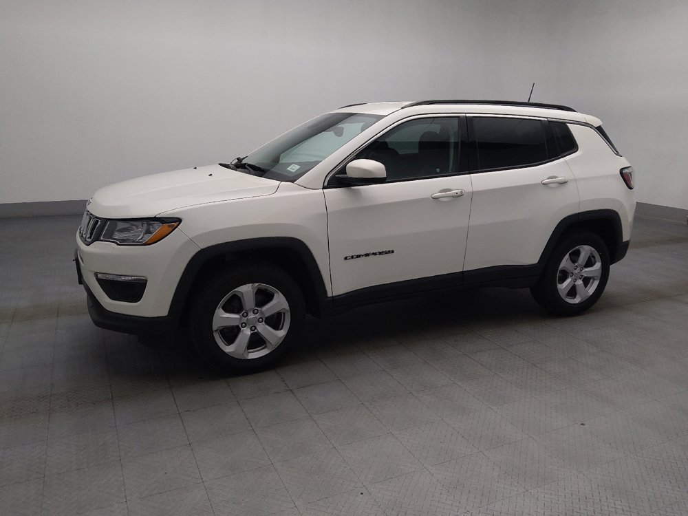 Used 2018 Jeep Compass Latitude w/ Popular Equipment Group AWD/4WD image 2