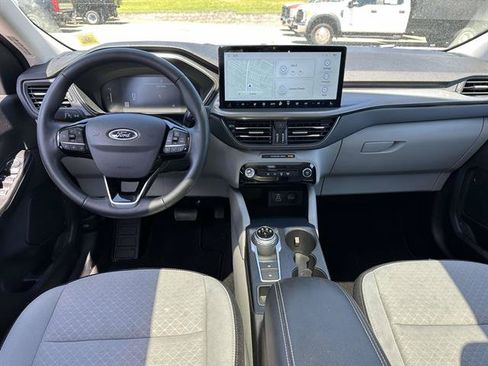 Used 2025 Ford Escape Active w/ Tech Pack #1 AWD/4WD image 12