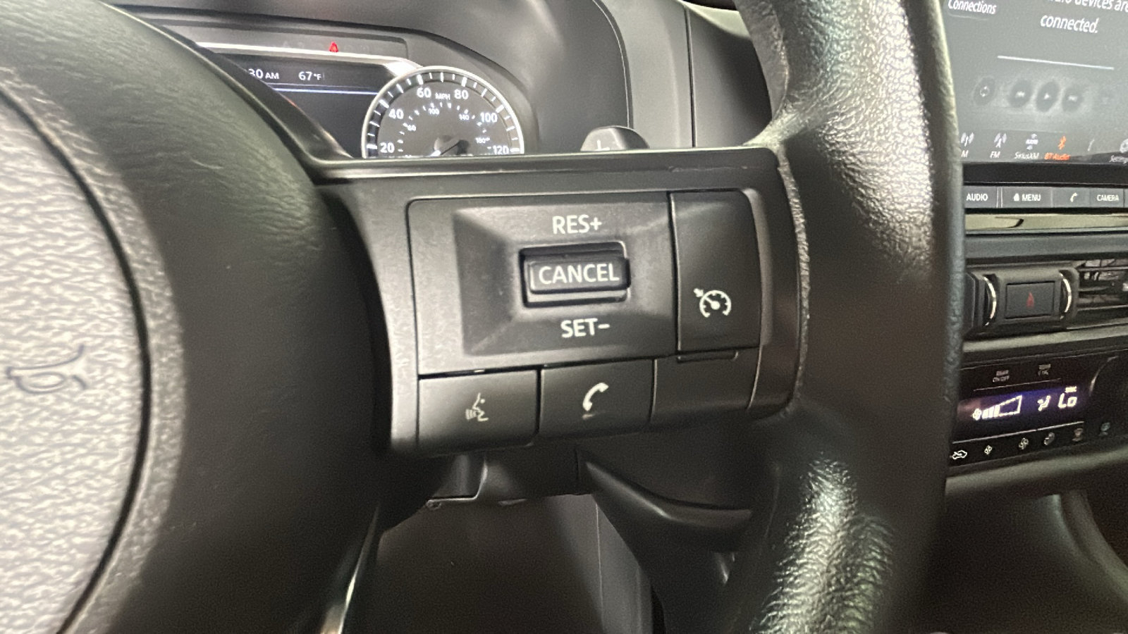 Used 2023 Nissan Pathfinder S AWD/4WD image 21