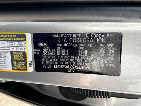 Used 2025 Kia Soul LX w/ LX Technology Package FWD image 19
