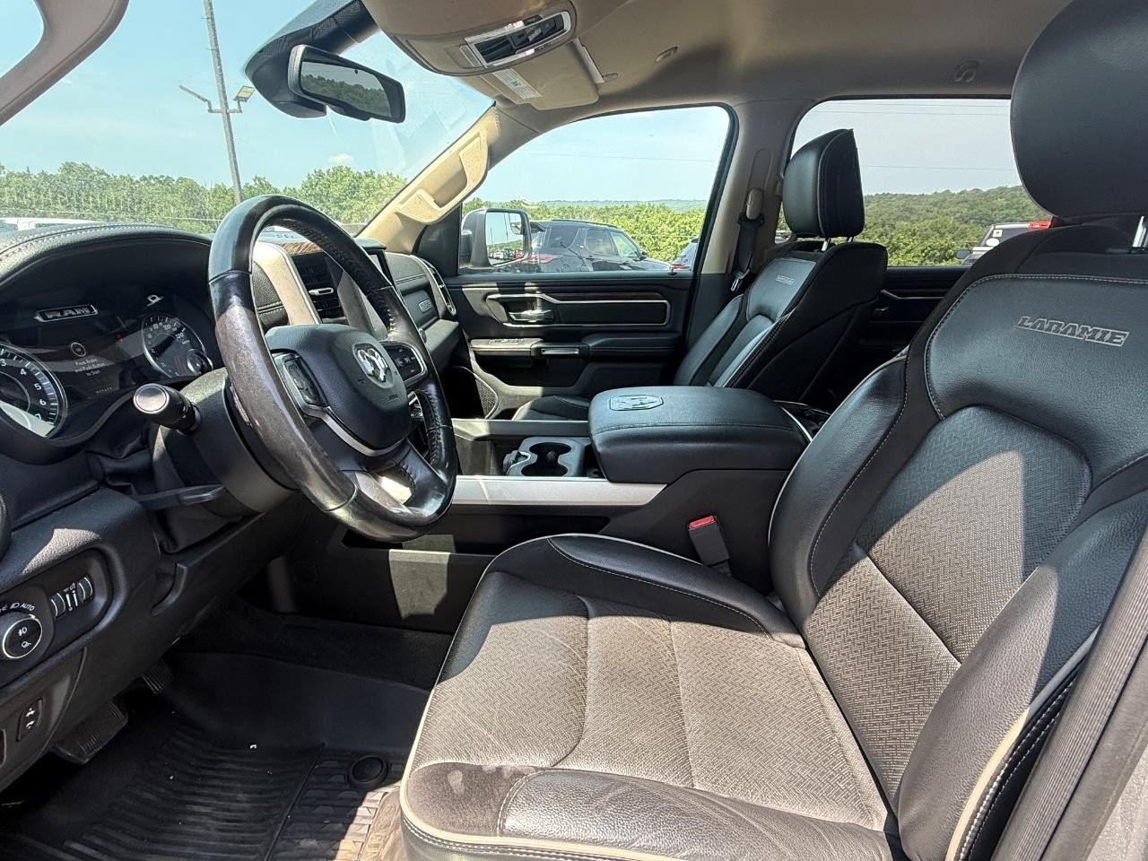 Used 2020 RAM 1500 Laramie AWD/4WD image 6
