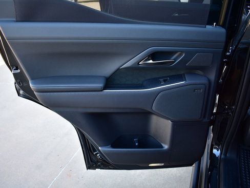 Used 2025 Lexus GX 550 image 20