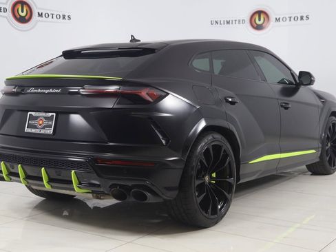 Used 2022 Lamborghini Urus image 3