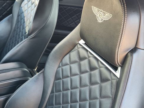 Used 2016 Bentley Continental GT image 17