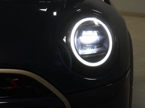 Used 2026 MINI Cooper S FWD image 32