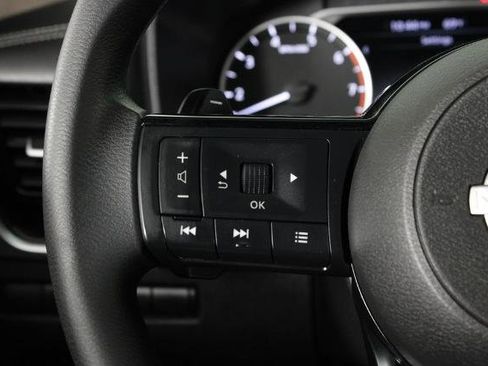 Certified 2022 Nissan Rogue SV image 26