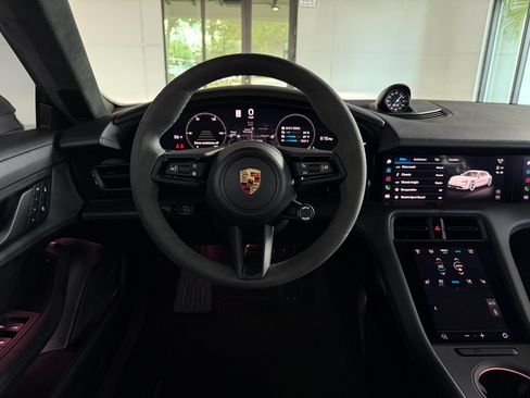 Used 2024 Porsche Taycan GTS AWD/4WD image 39