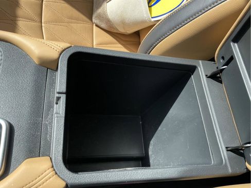 Used 2024 Nissan Sentra SV w/ SV Premium Package image 29