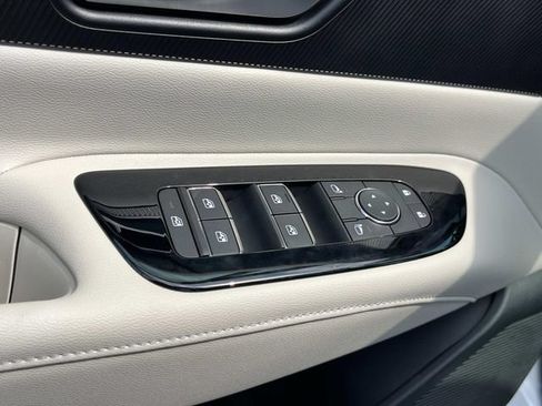 New 2025 Nissan Murano SV w/ Cargo Package AWD/4WD image 23