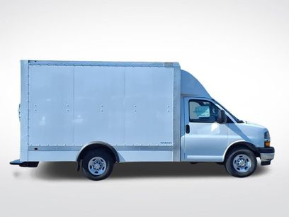 New 2025 Chevrolet Express 3500 w/ Power Convenience Package