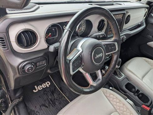Used 2021 Jeep Gladiator Overland AWD/4WD image 10
