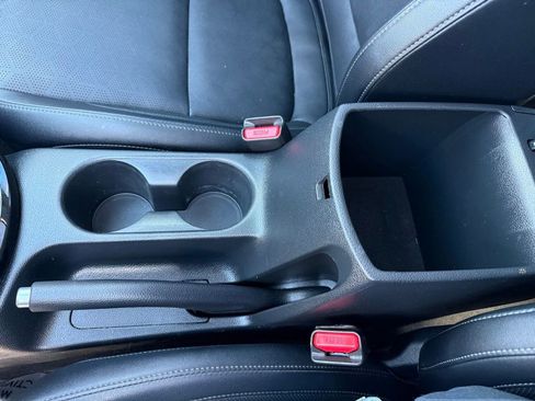 Used 2024 Kia Seltos EX image 29