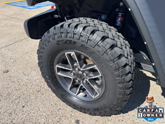 Used 2024 Jeep Gladiator Mojave w/ Technology Group AWD/4WD image 23
